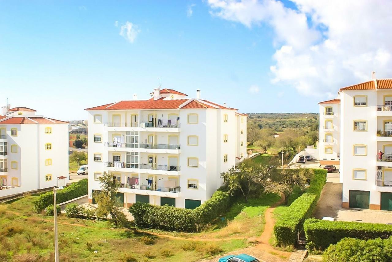 Heaven & Tasha Apartment Lagos Luaran gambar